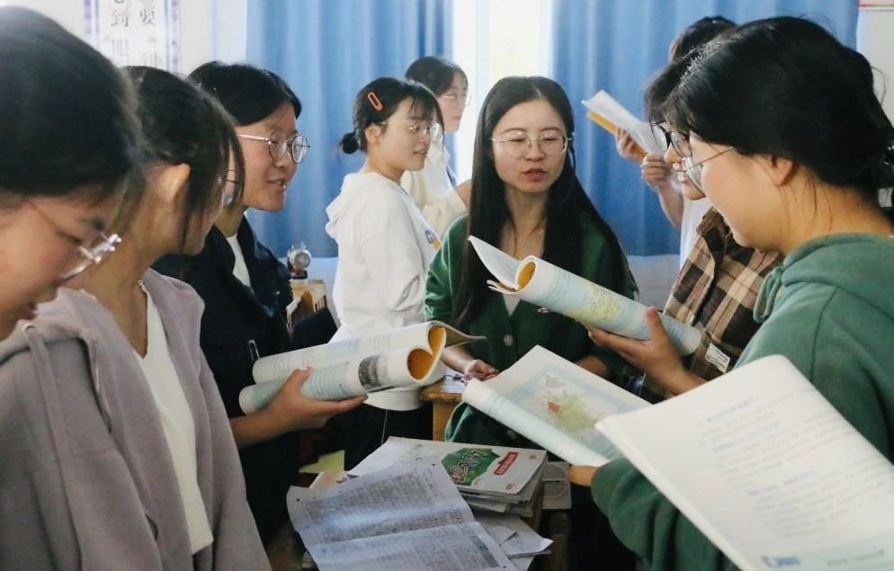 我校(xiào)舉行新(xīn)教師課堂教學指導活動